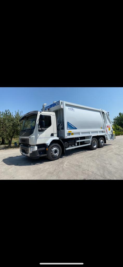 Compattatore a 3 assi della flotta APM